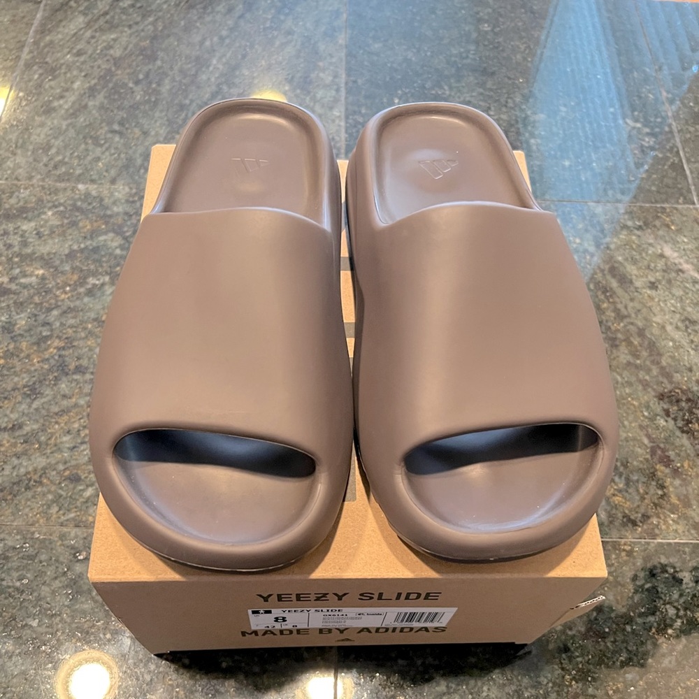 Yeezy Slide by Adidas - 100% AUTHENTIC